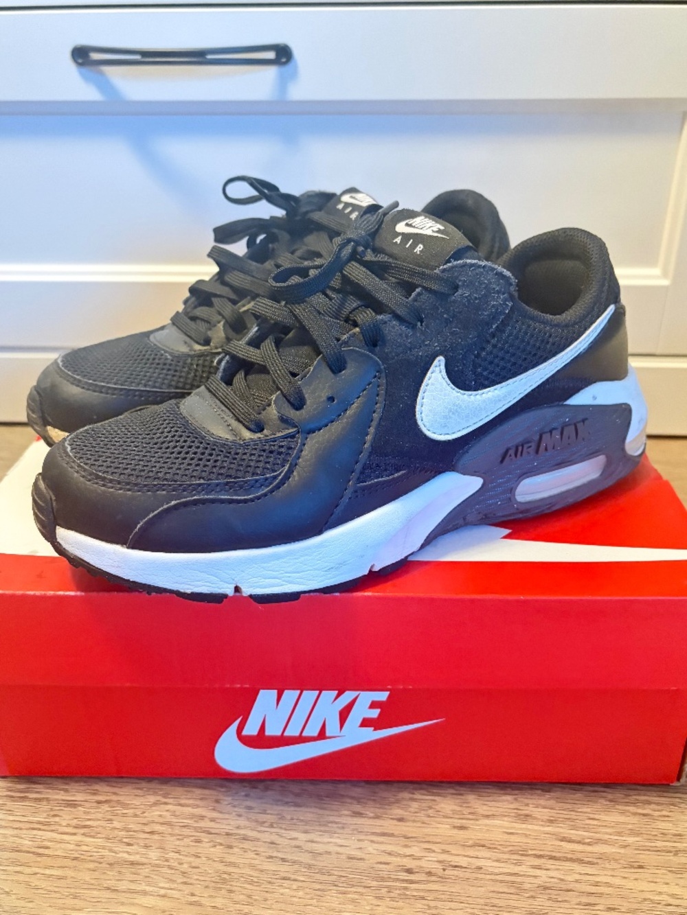 NIKE Airmax 30